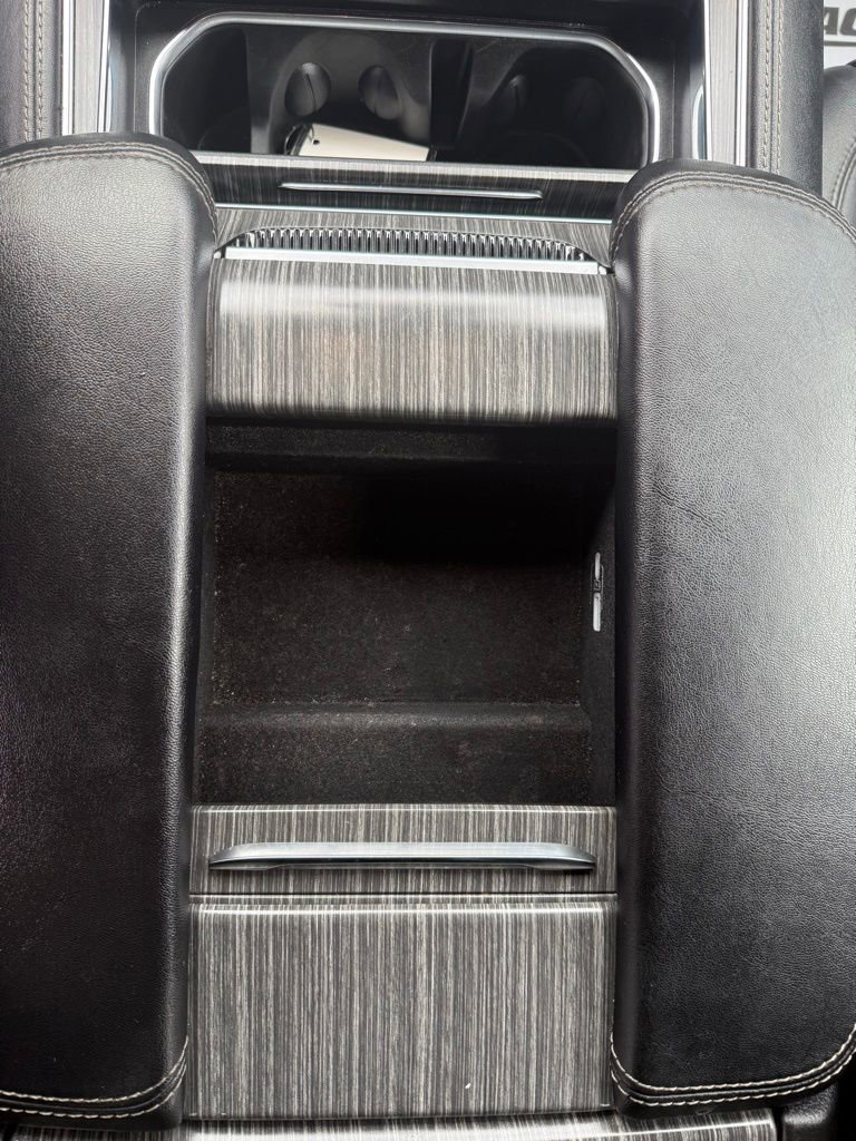 Used 2024 Jeep Wagoneer L Series II w/ Flexible Seating Group image 41