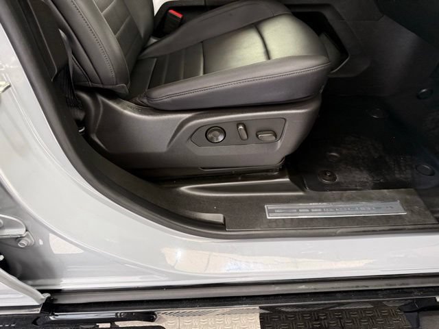 Used 2024 GMC Hummer EV 2X w/ LPO, Illumination Package AWD/4WD image 27