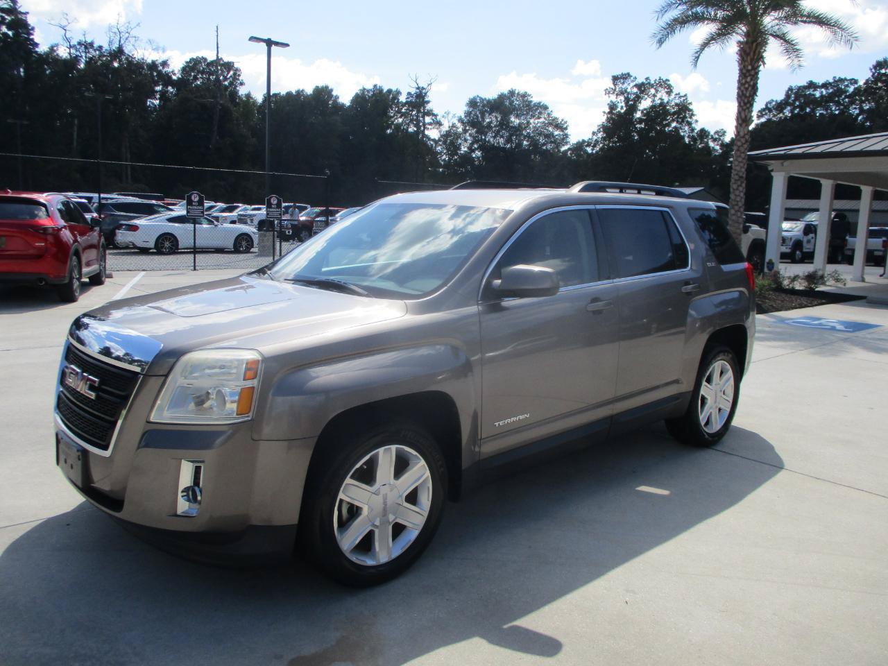 Used 2011 GMC Terrain SLE FWD image 7