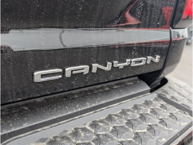 New 2026 GMC Canyon Denali image 9