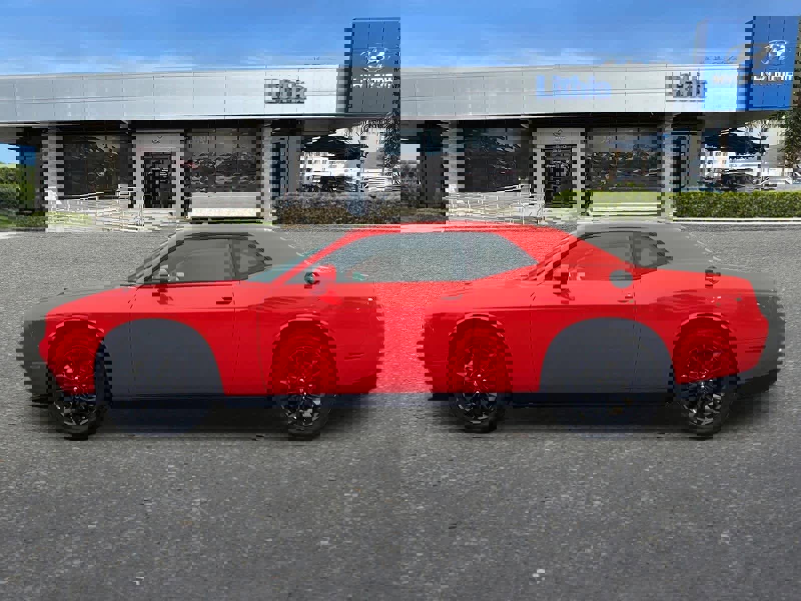 Used 2023 Dodge Challenger SXT w/ Blacktop Package image 6