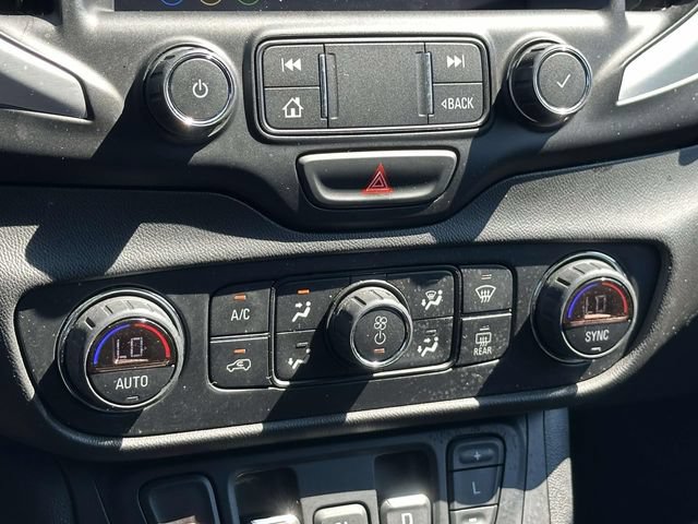 Used 2020 GMC Terrain SLE w/ Driver Convenience Package FWD image 22