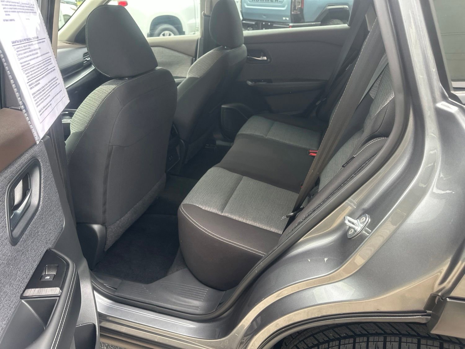 Used 2023 Nissan Rogue SV AWD/4WD image 17
