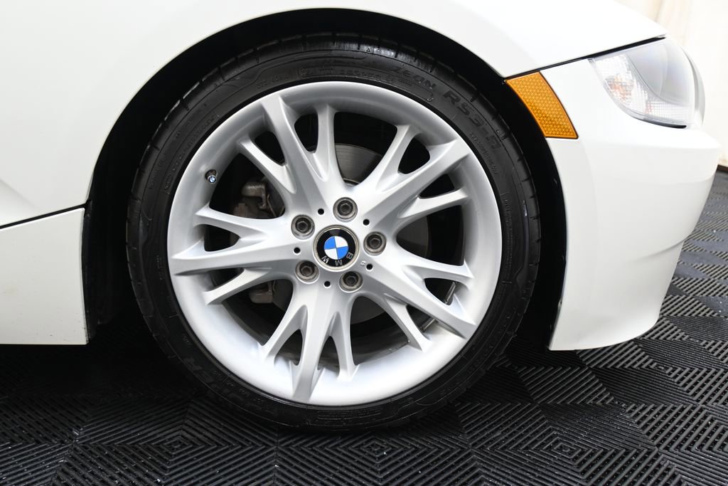 Used 2008 BMW Z4 3.0i RWD image 25