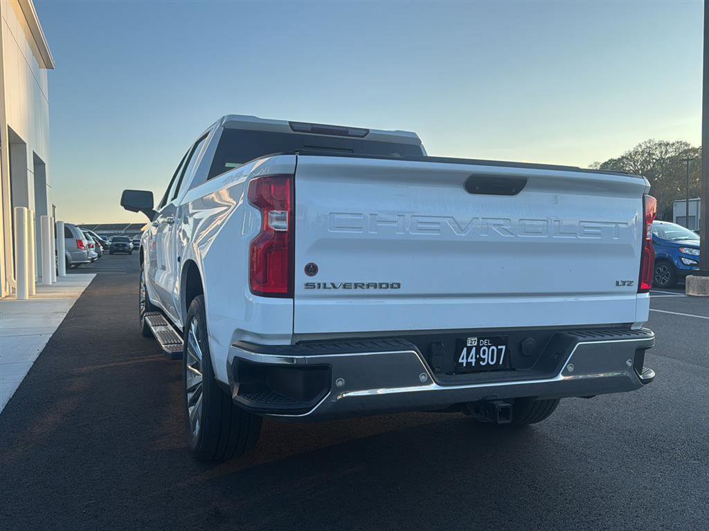Used 2020 Chevrolet Silverado 1500 LTZ w/ LTZ Plus Package AWD/4WD image 14