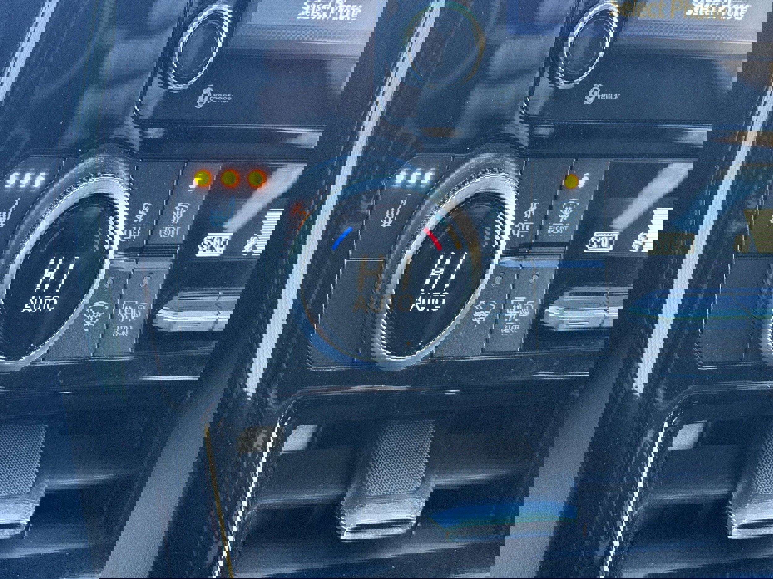 Used 2022 Toyota Highlander XLE image 24