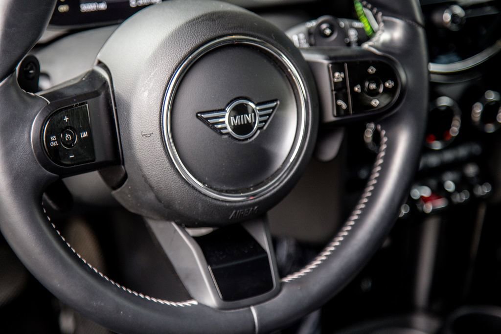 Used 2022 MINI Cooper S FWD image 11