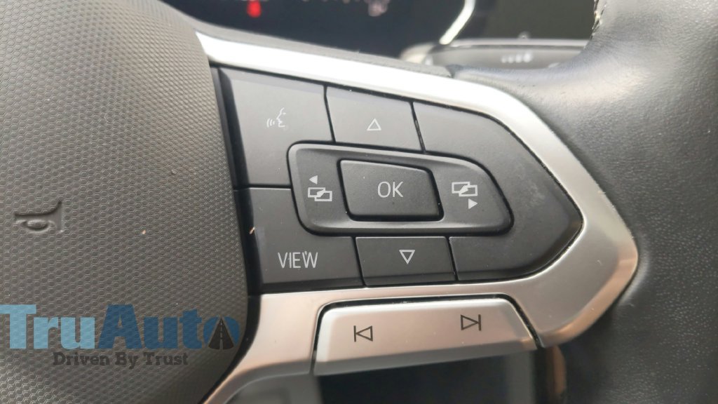 Used 2023 Volkswagen Jetta SE FWD image 29