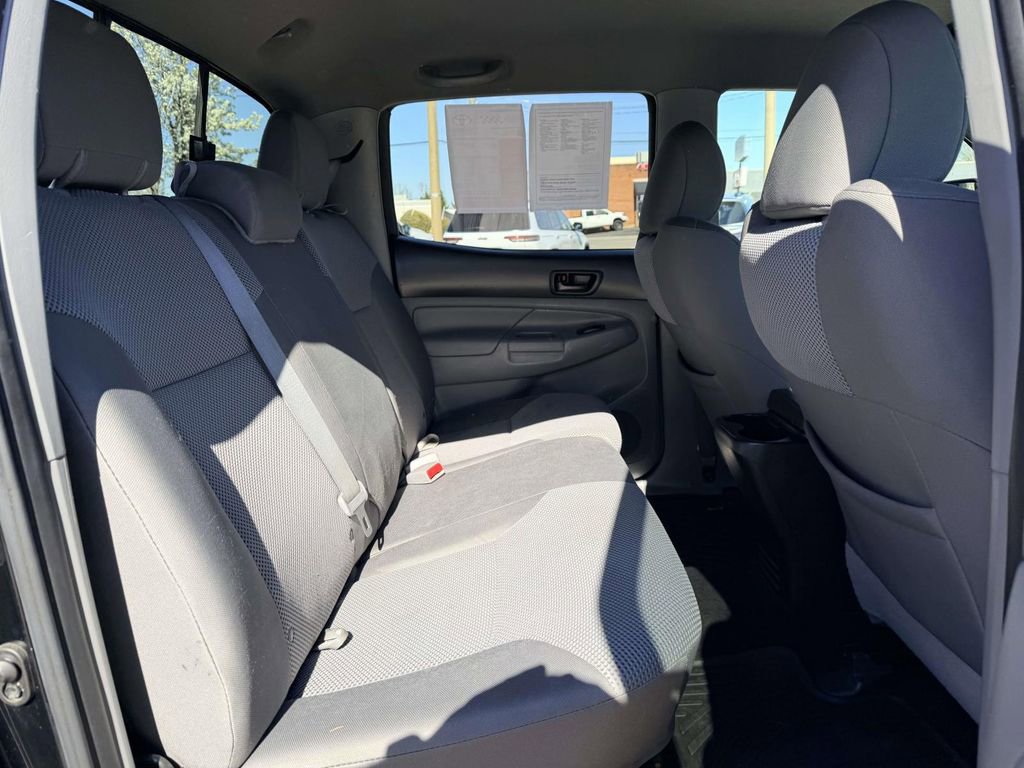 Used 2014 Toyota Tacoma PreRunner w/ TRD Sport Package image 15