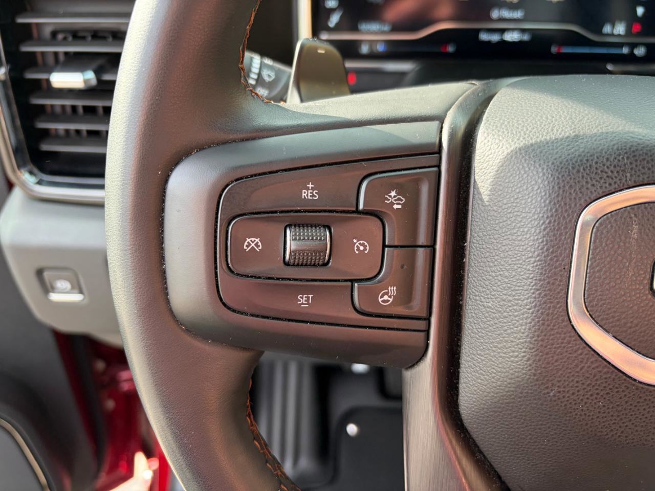 Used 2025 GMC Sierra 1500 AT4 w/ AT4 Premium Package image 18