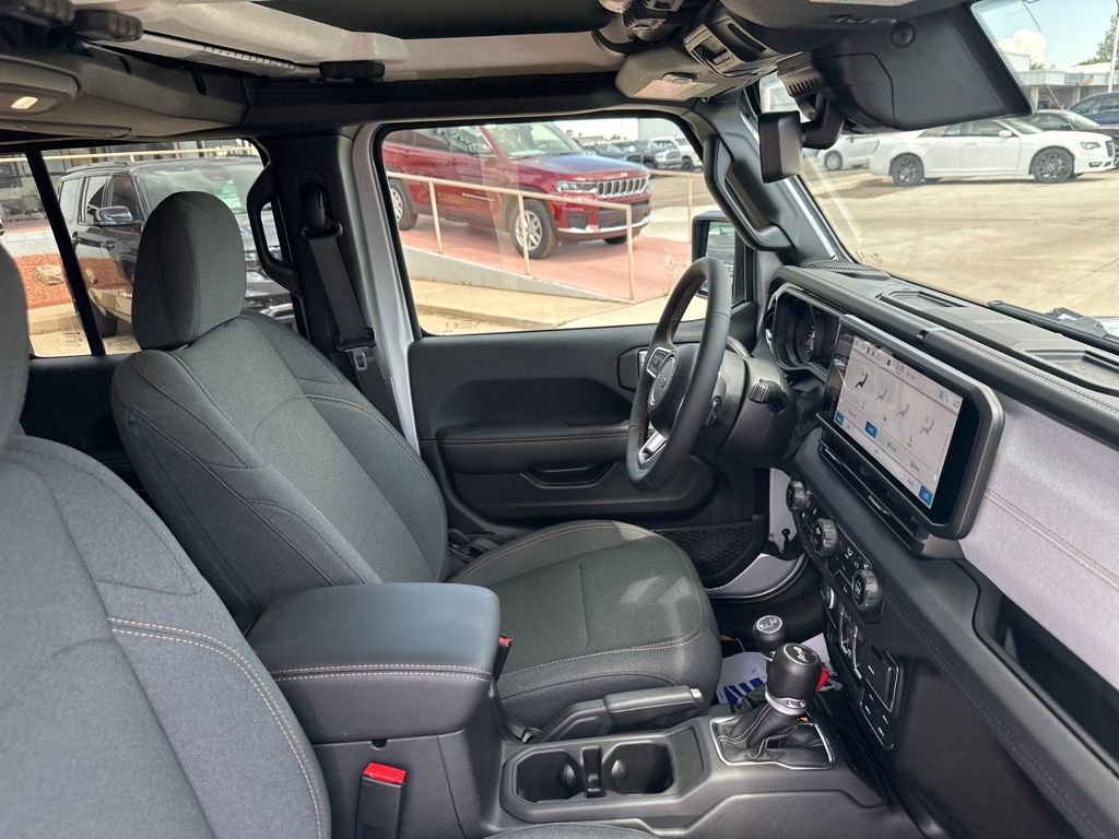 New 2024 Jeep Wrangler Unlimited Sahara w/ Technology Group image 20