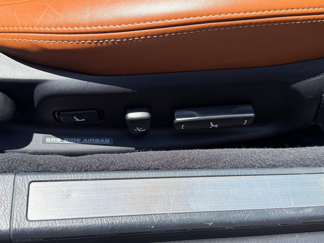 Used 2005 Lexus SC 430 Convertible w/ Preferred Accessory Pkg RWD image 90