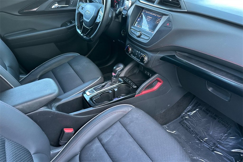 Used 2023 Chevrolet TrailBlazer RS image 13