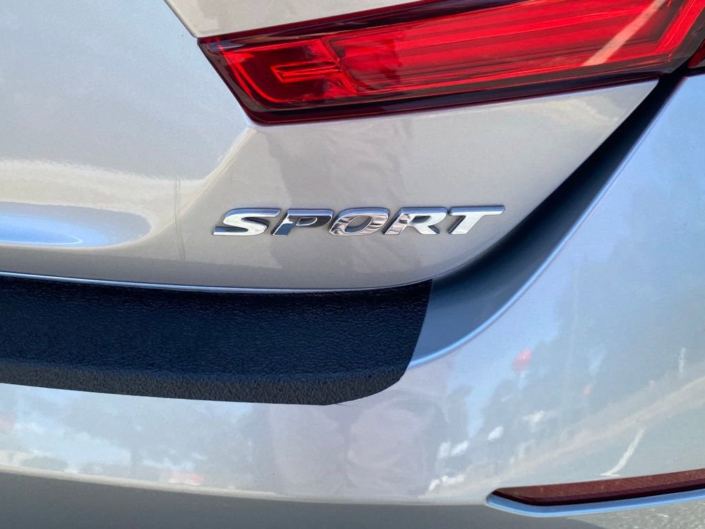 Used 2022 Honda Accord Sport image 15