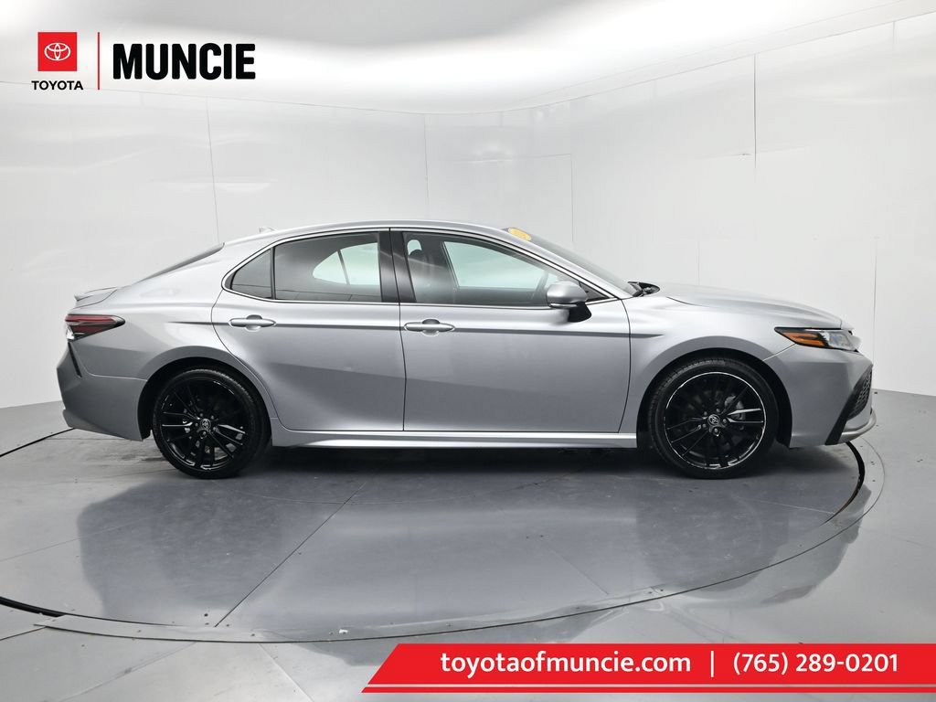 Used 2024 Toyota Camry XSE FWD image 1