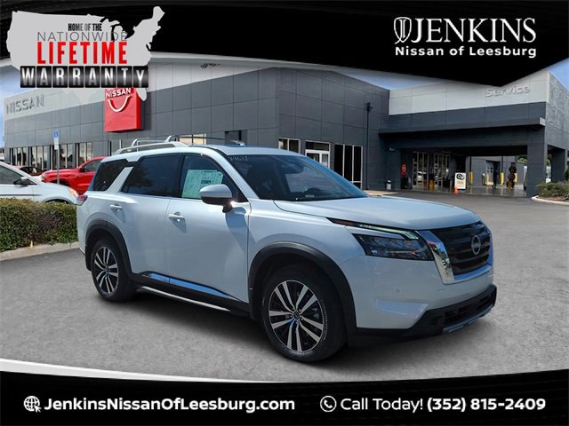 New 2025 Nissan Pathfinder Platinum w/ Cargo Package