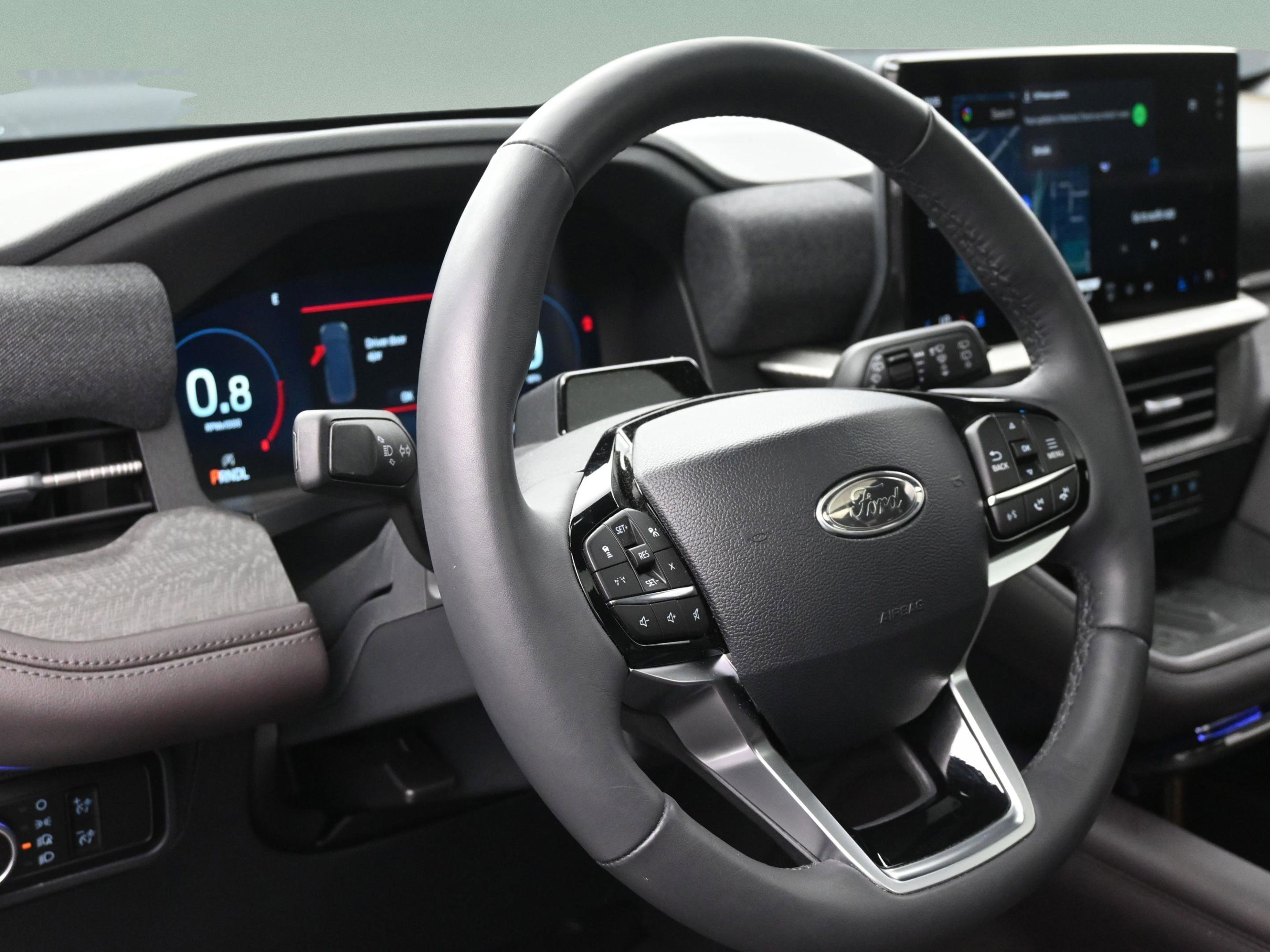 Used 2025 Ford Explorer Platinum w/ Ultimate Package image 19