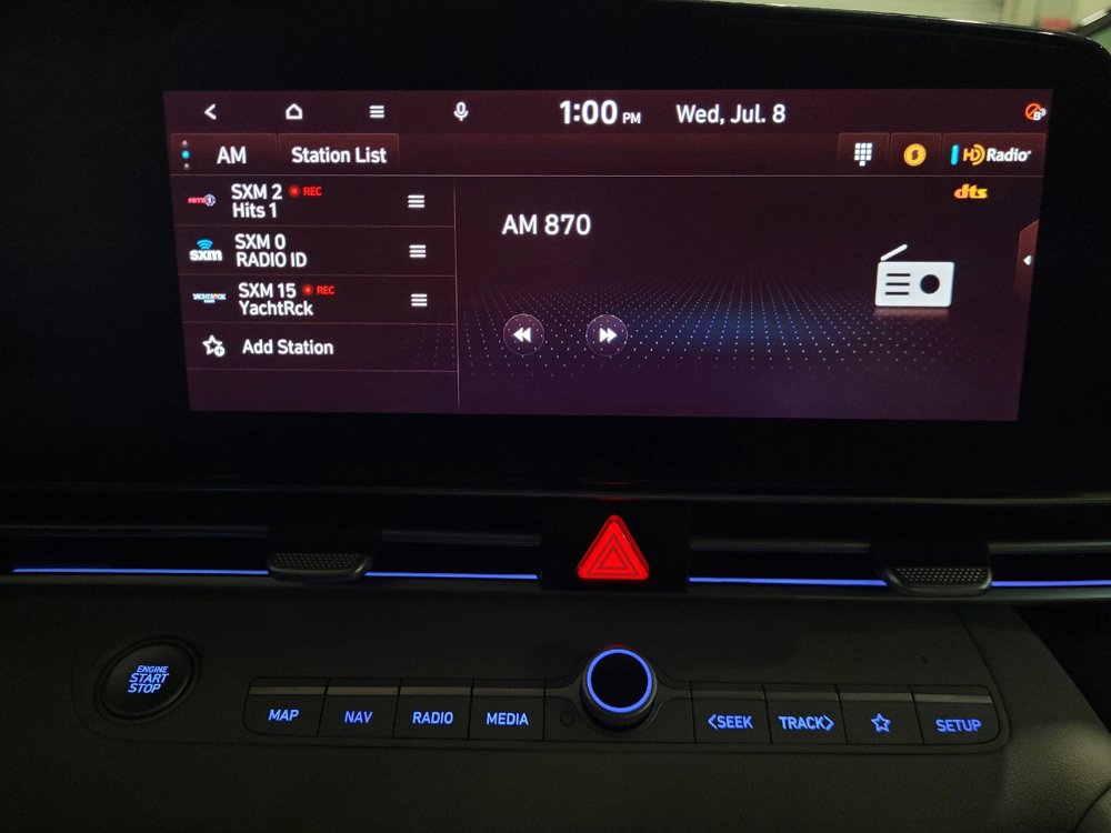 Used 2025 Hyundai Elantra Limited FWD image 25