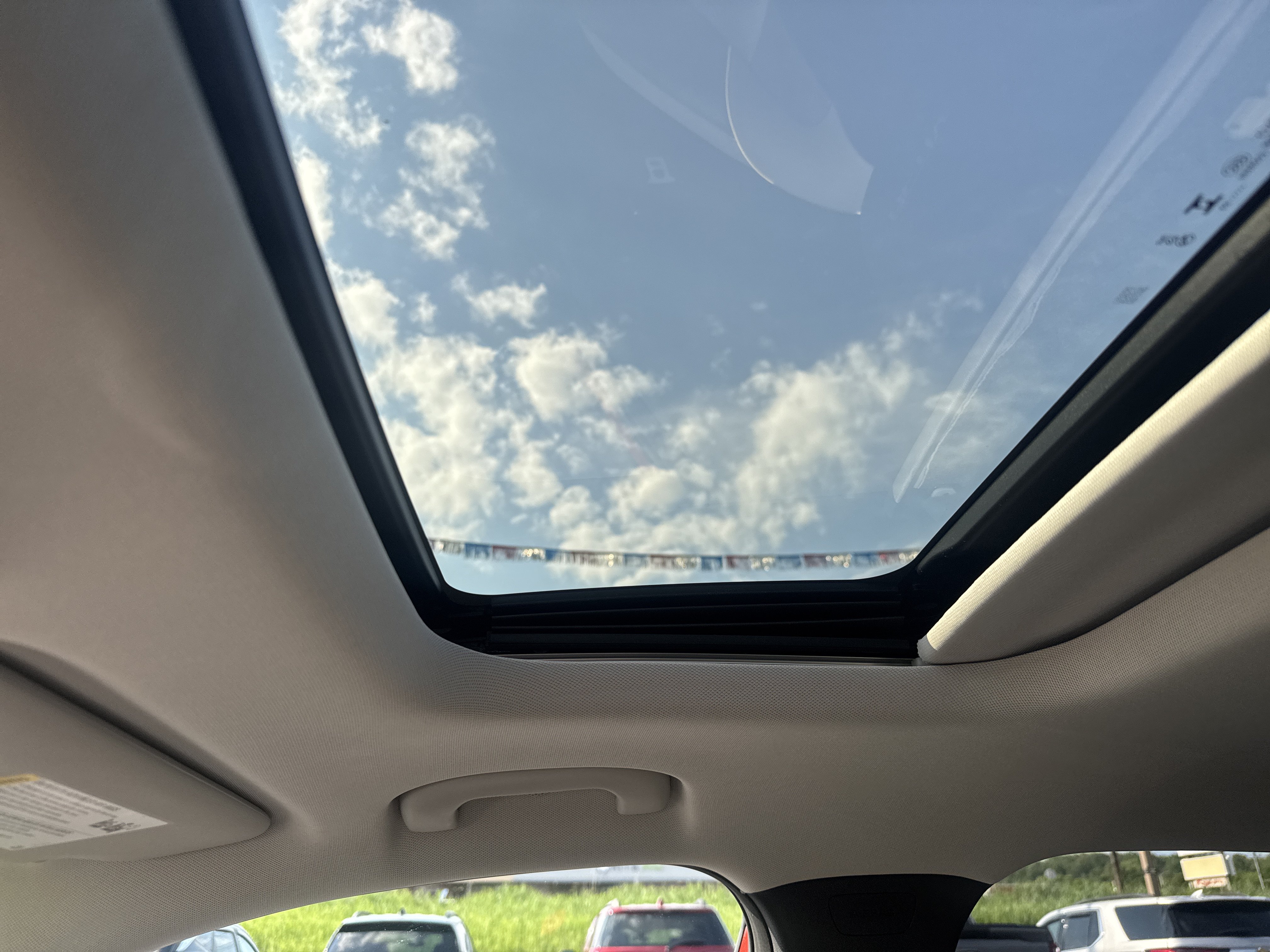Used 2024 Chevrolet Trax ACTIV w/ Sunroof Package FWD image 28