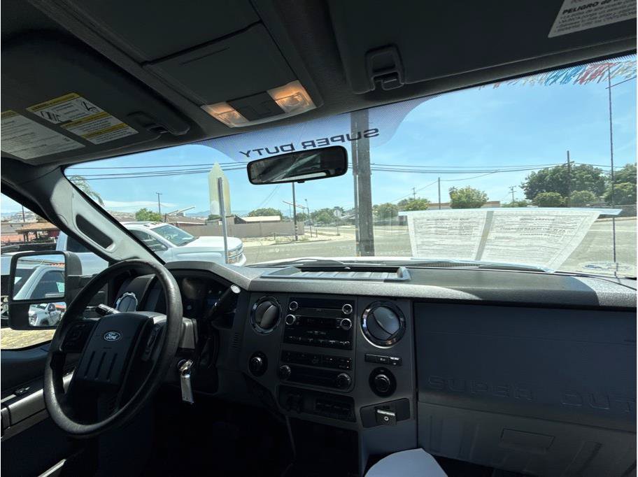 Used 2011 Ford F350 XLT w/ XLT Interior Pkg RWD image 8