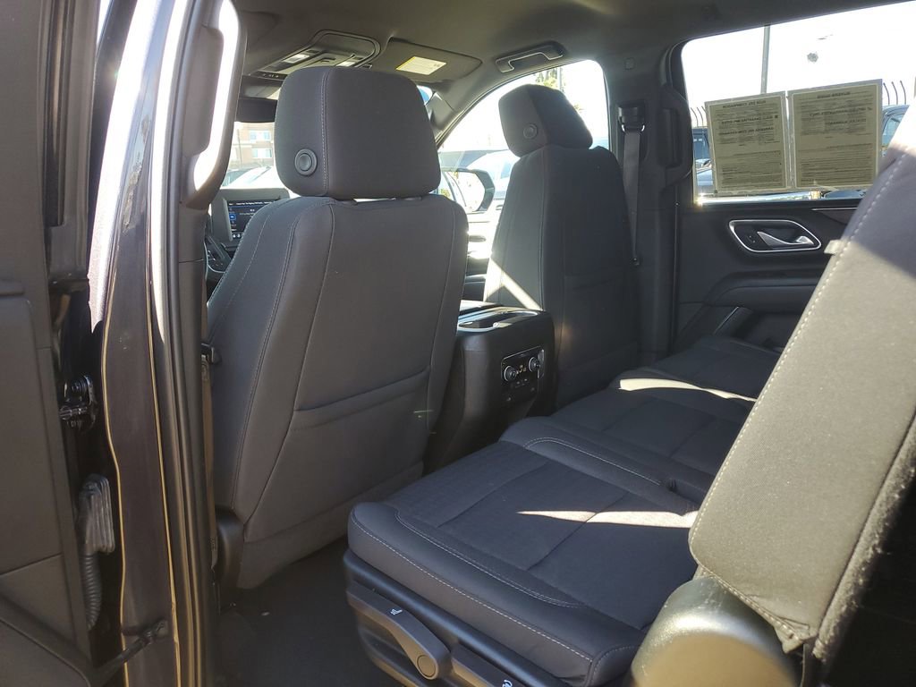 Used 2023 Chevrolet Suburban LS image 13