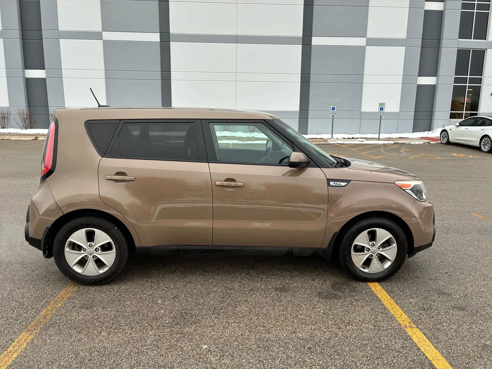 Used 2015 Kia Soul image 4