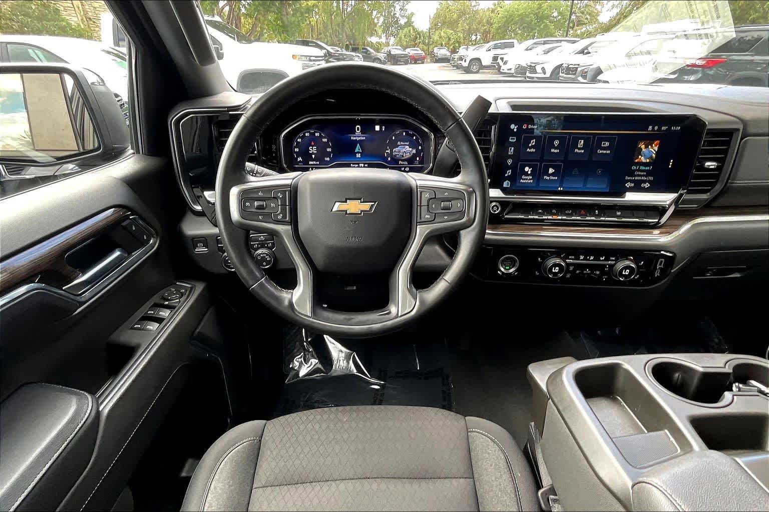 Certified 2023 Chevrolet Silverado 1500 LT AWD/4WD image 3