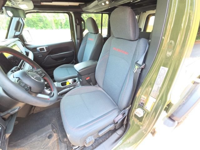 Used 2024 Jeep Wrangler Unlimited Rubicon w/ Technology Group AWD/4WD image 14