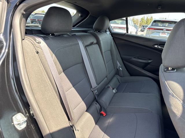 Used 2017 Chevrolet Cruze LT w/ Convenience Package image 25