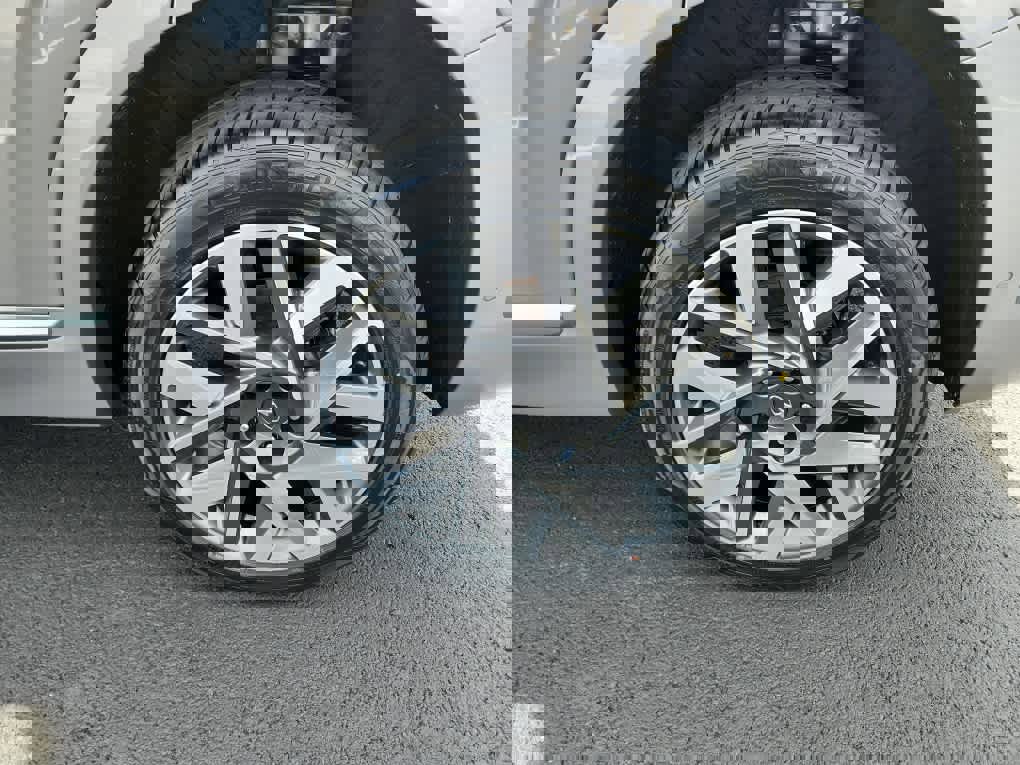 Used 2022 Hyundai Santa Fe Calligraphy image 11