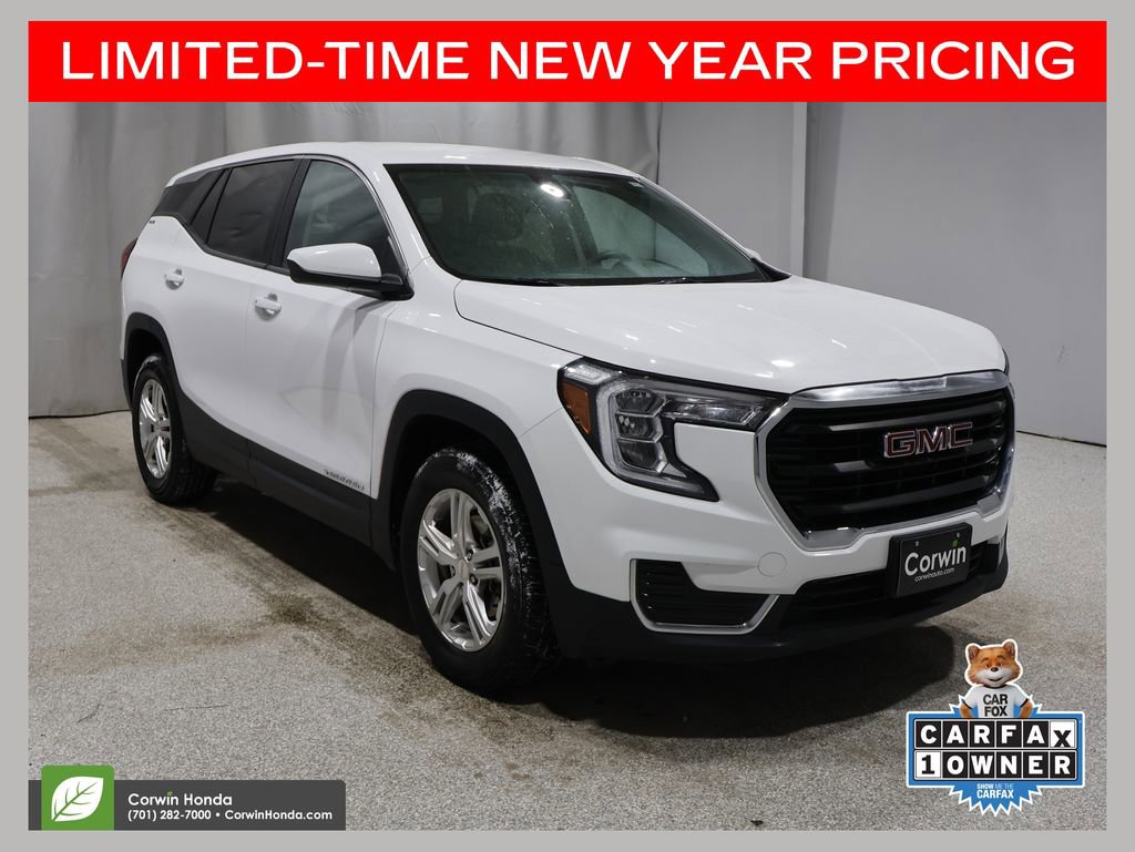 Used 2024 GMC Terrain SLE image 1