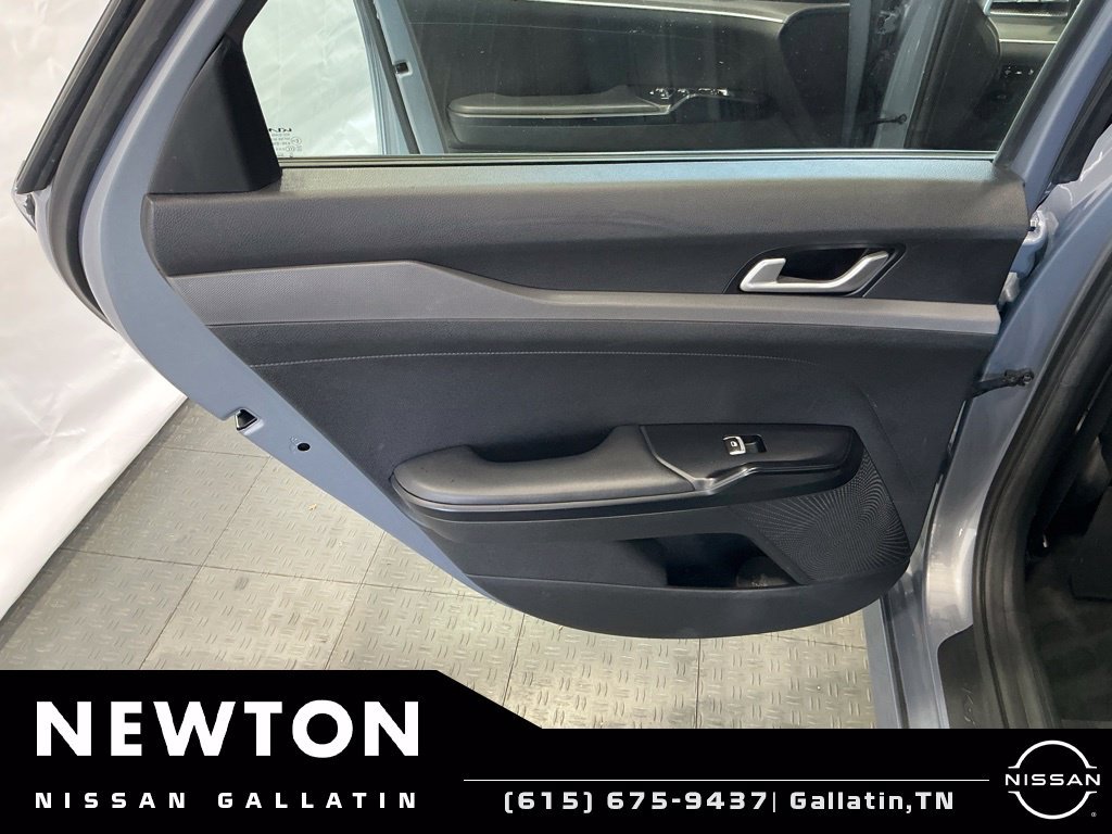 Used 2022 Kia K5 LXS FWD image 32