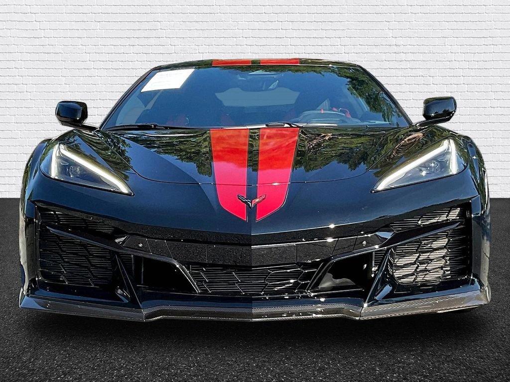 Used 2024 Chevrolet Corvette Z06 RWD image 2