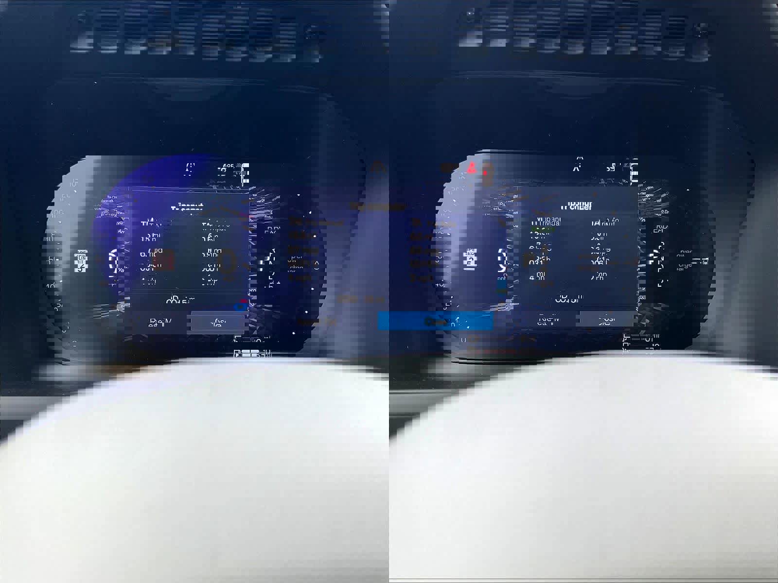 New 2026 Volvo XC90 T8 Ultra w/ Protection Package Premier image 19