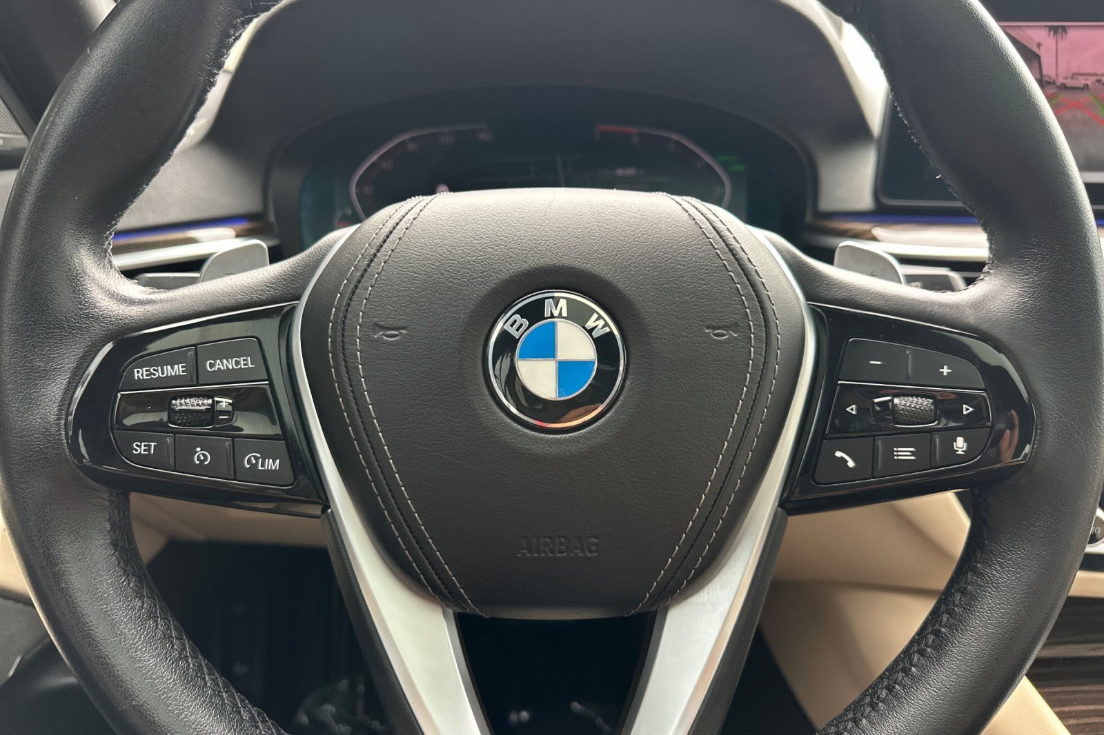 Used 2023 BMW 530i w/ Premium Package RWD image 22