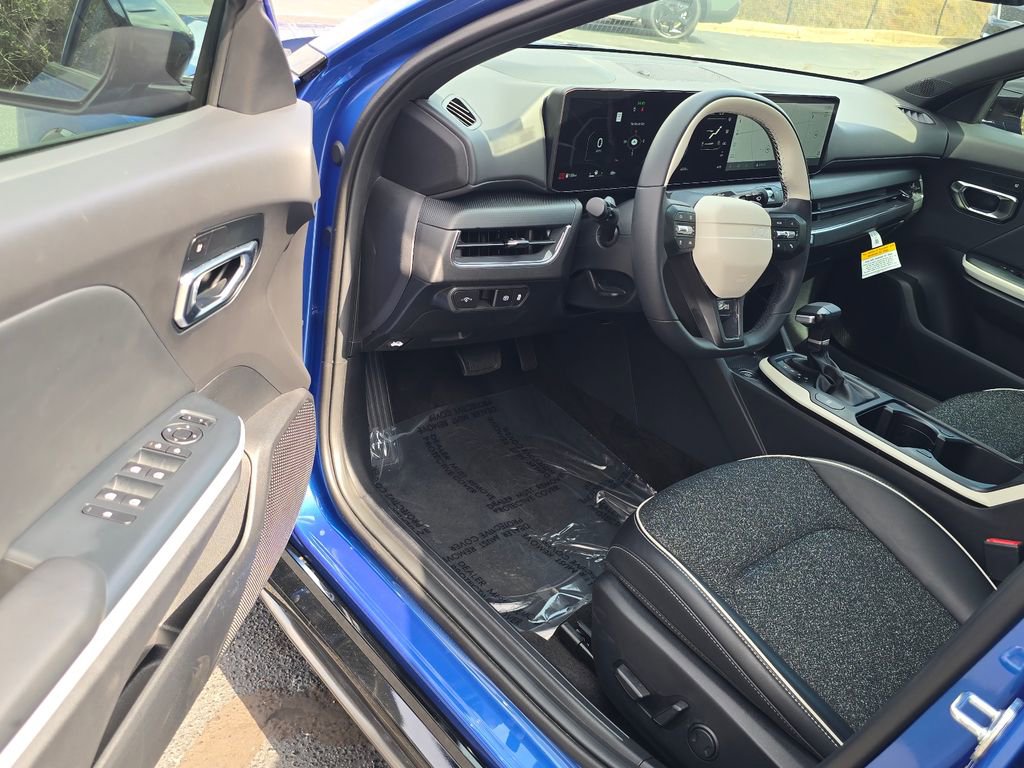 Certified 2025 Kia K4 GT-Line image 9