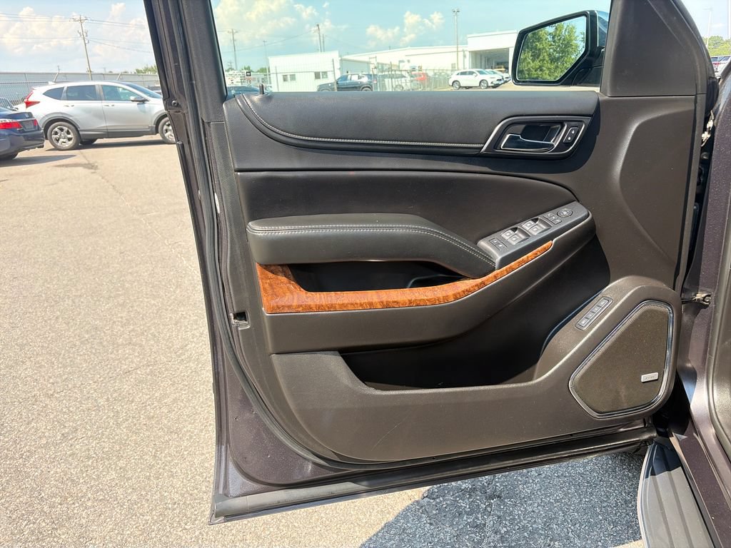 Used 2017 Chevrolet Tahoe Premier AWD/4WD image 12