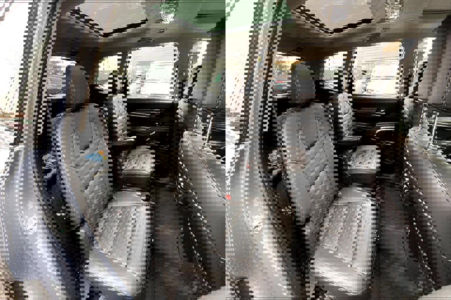 Used 2024 Kia Telluride SX Prestige w/ Towing Package image 29