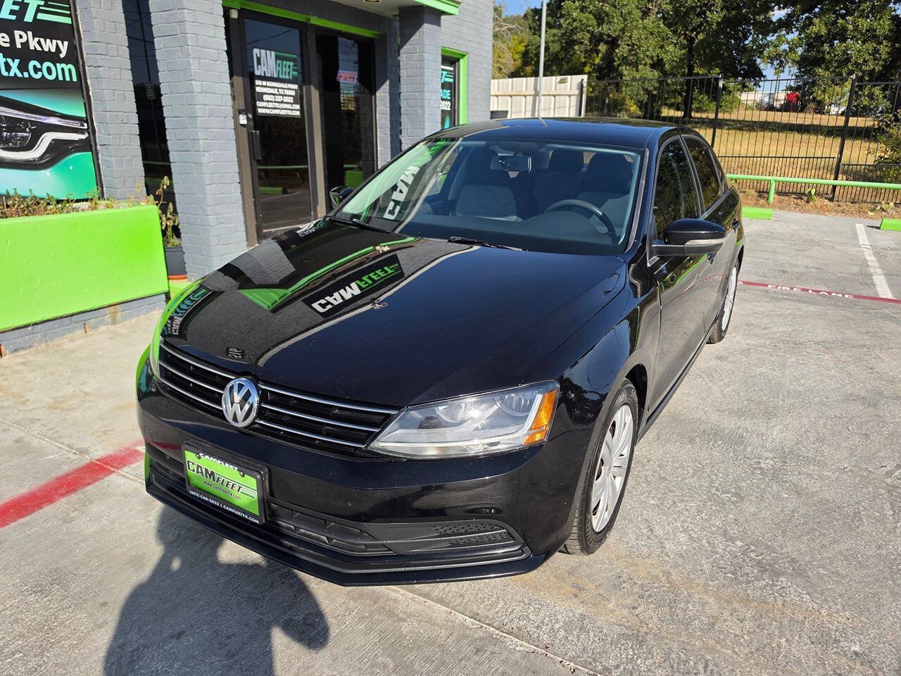 Used 2017 Volkswagen Jetta S w/ Jetta S Cold Weather Package FWD image 3