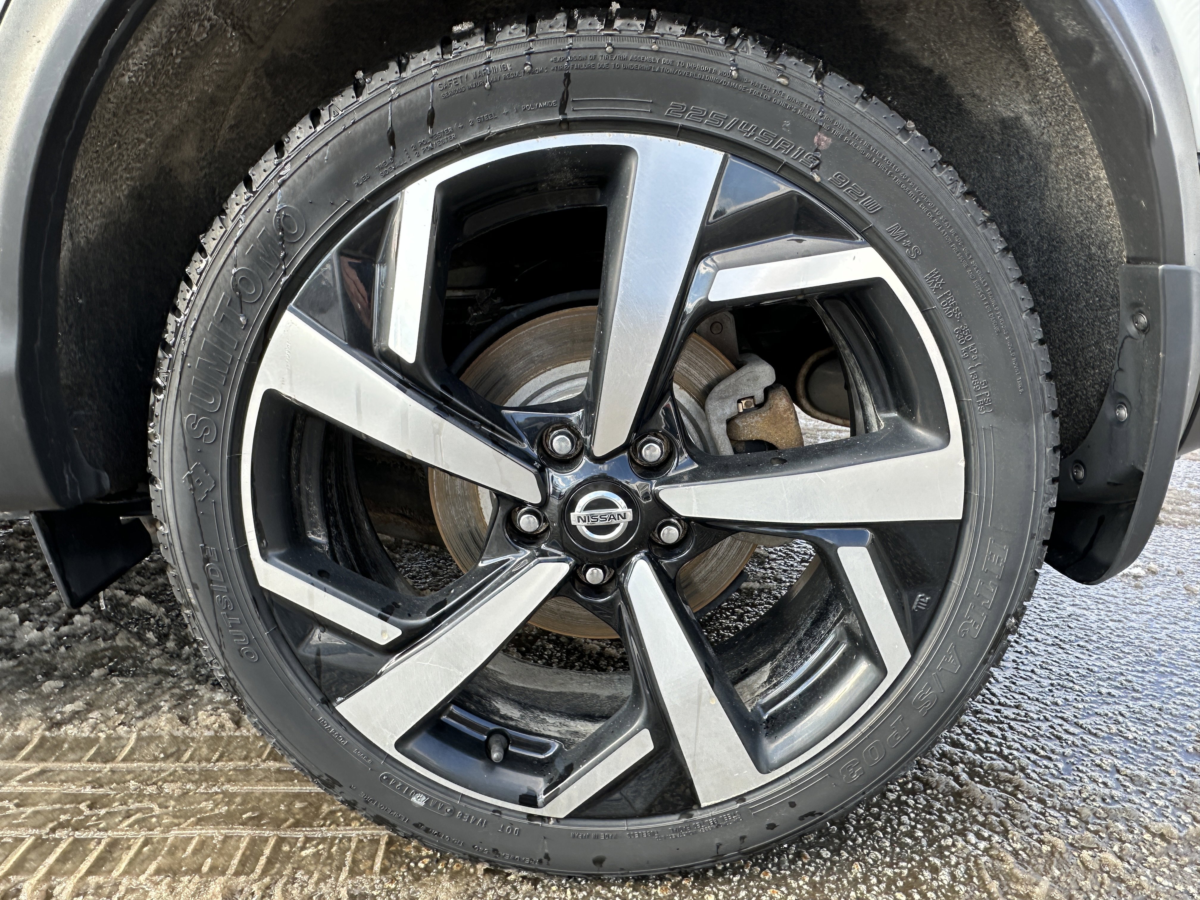 Used 2021 Nissan Rogue Sport SL w/ Premium Package image 12