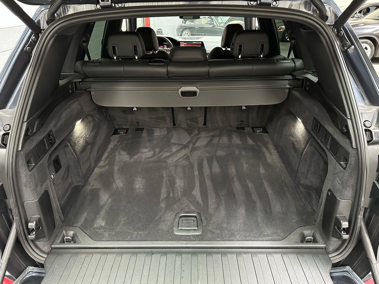 Used 2019 BMW X5 xDrive40i w/ Convenience Package image 12