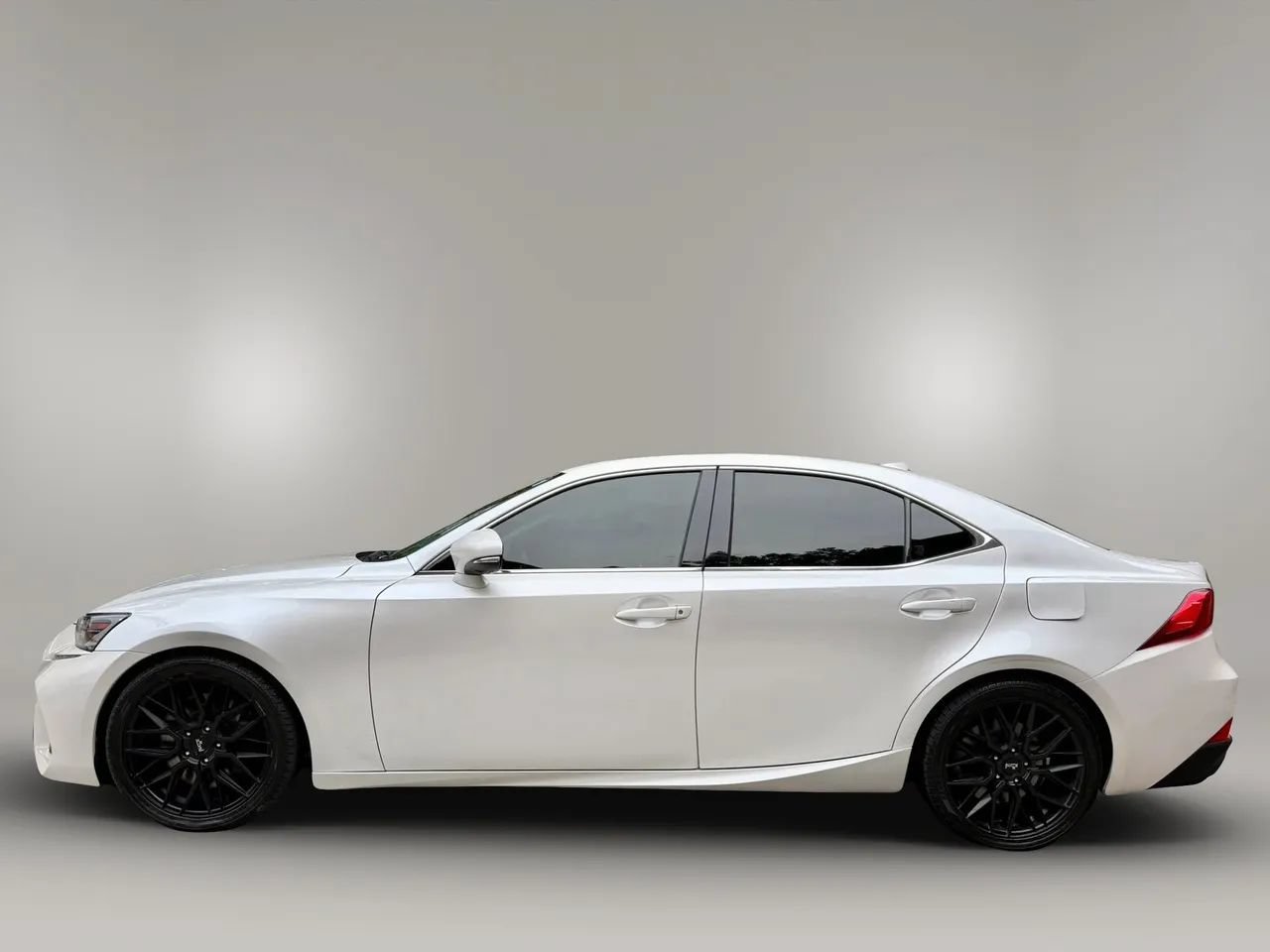 Used 2018 Lexus IS 300 AWD w/ Comfort Package image 2