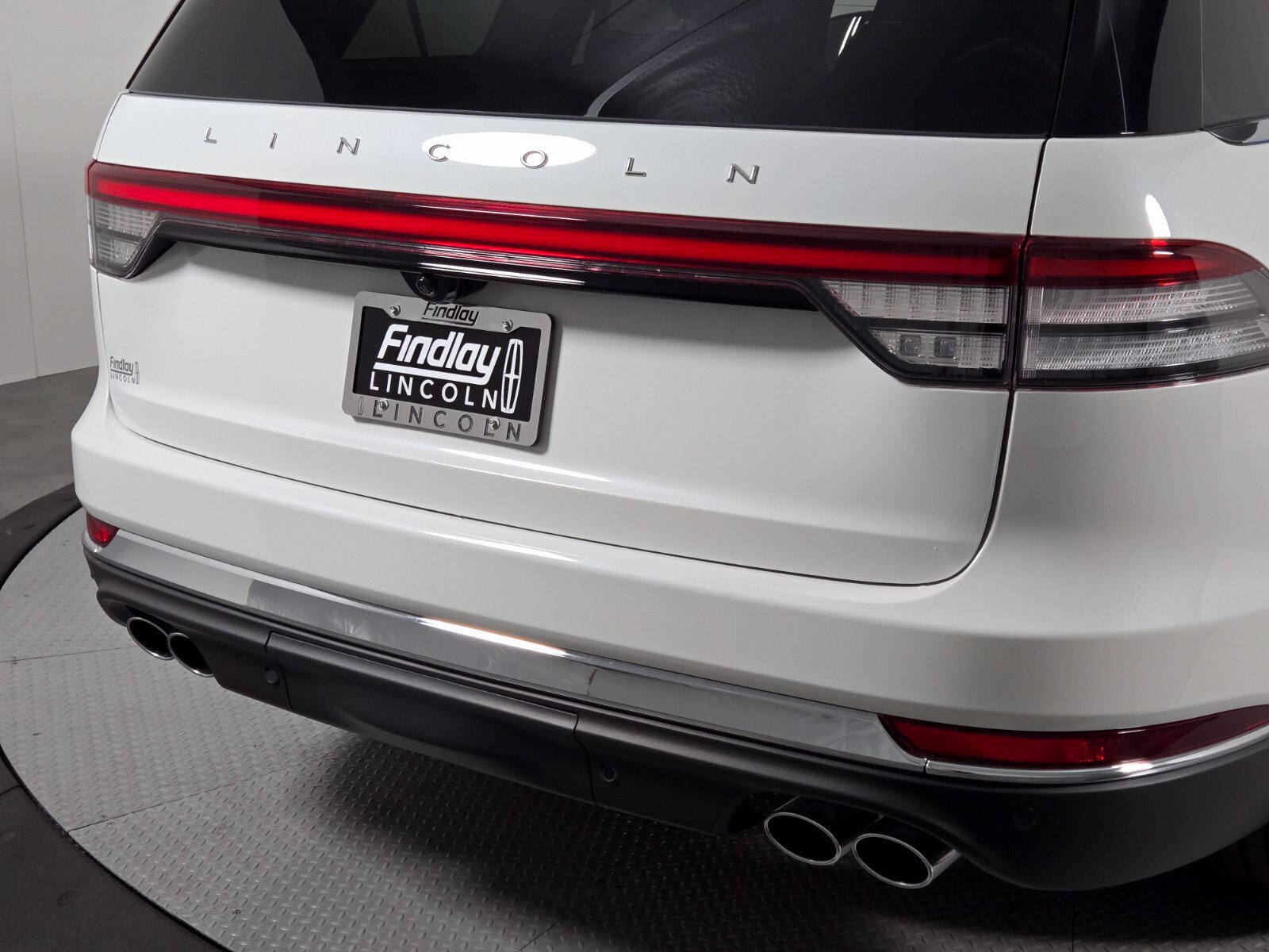 New 2026 Lincoln Aviator Reserve w/ Luxury Package RWD image 5