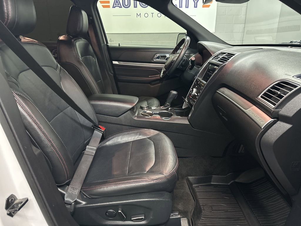 Used 2018 Ford Explorer Sport w/ Equipment Group 401A image 20