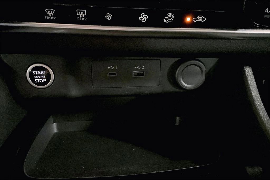 Used 2023 Nissan Rogue SV image 30