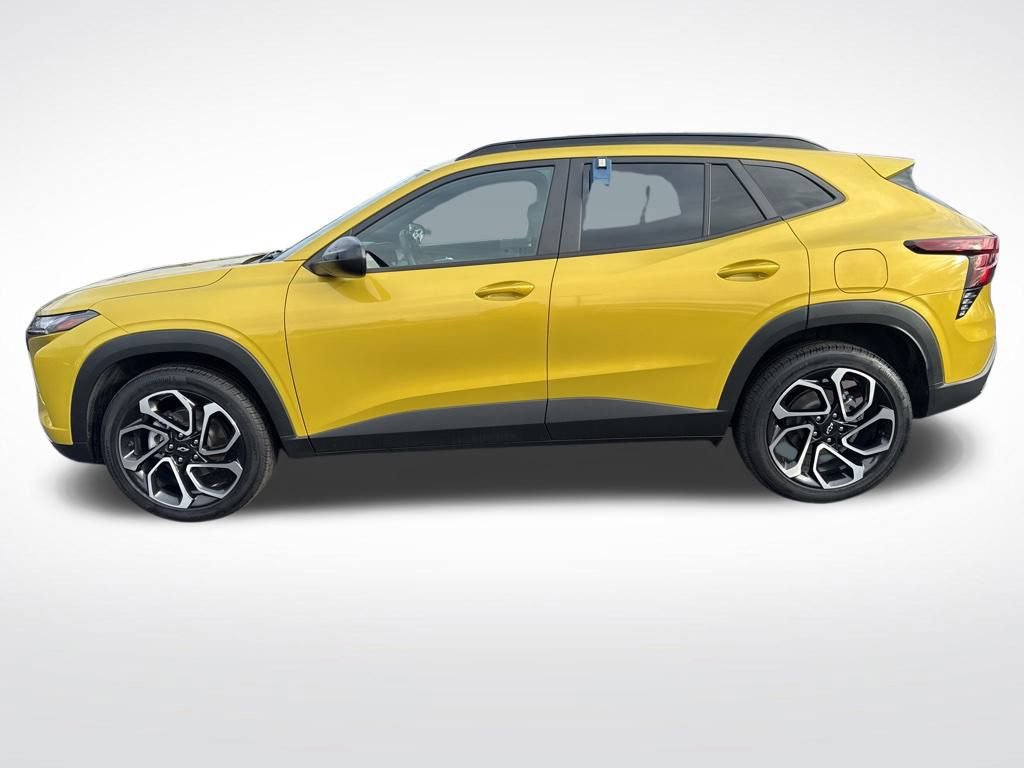 Used 2024 Chevrolet Trax RS w/ Sunroof Package image 4