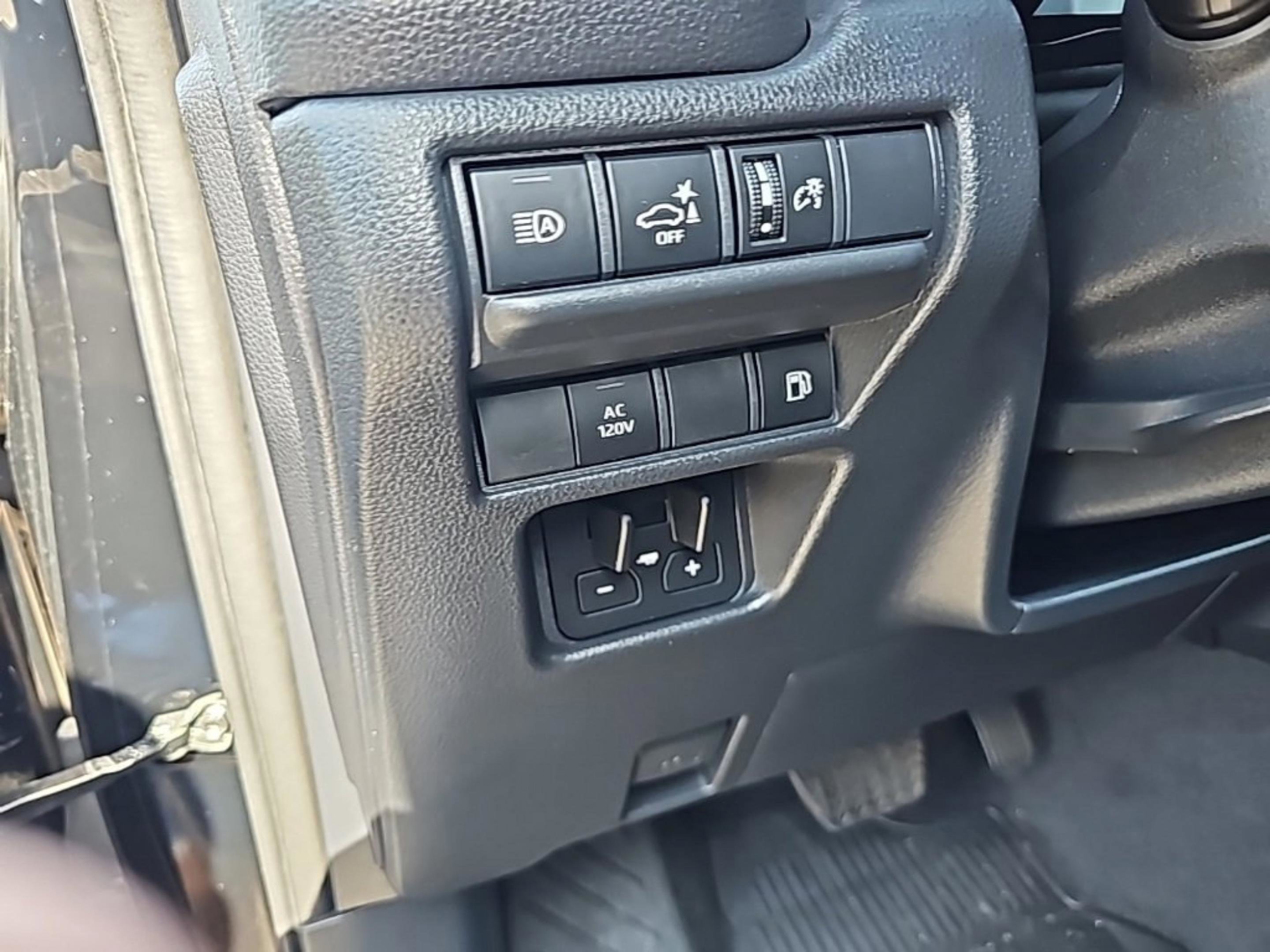 Used 2025 Toyota Land Cruiser 1958 image 18