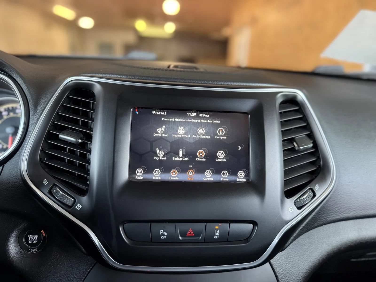 Used 2021 Jeep Cherokee Latitude Lux FWD image 30