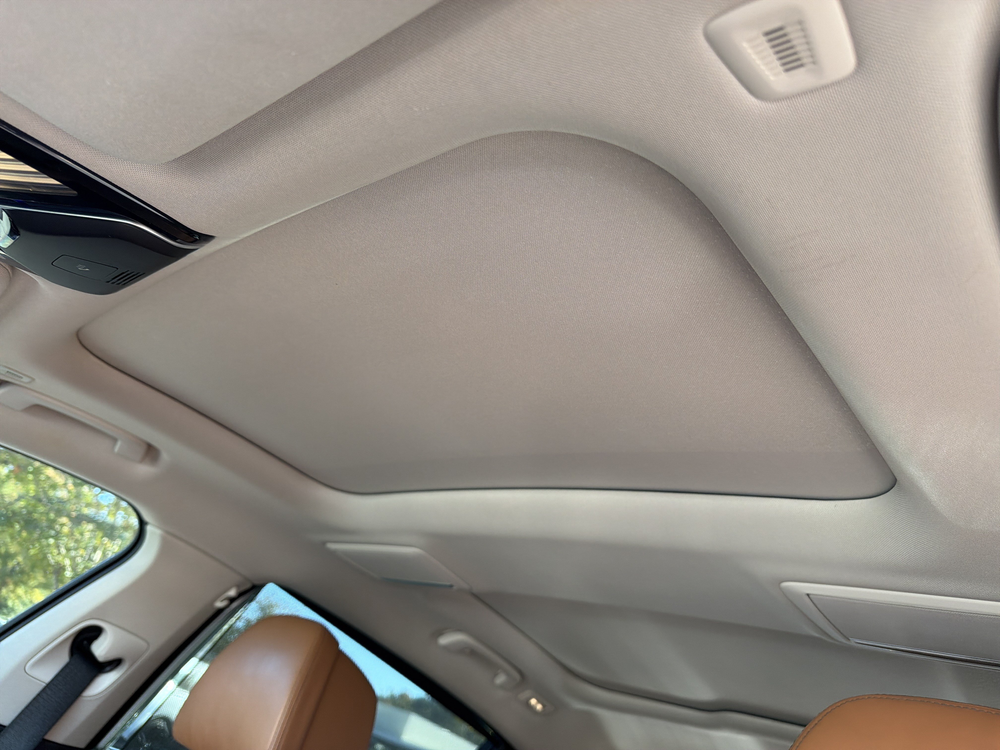 Used 2021 BMW 740i w/ Luxury Rear Seating Package RWD image 16