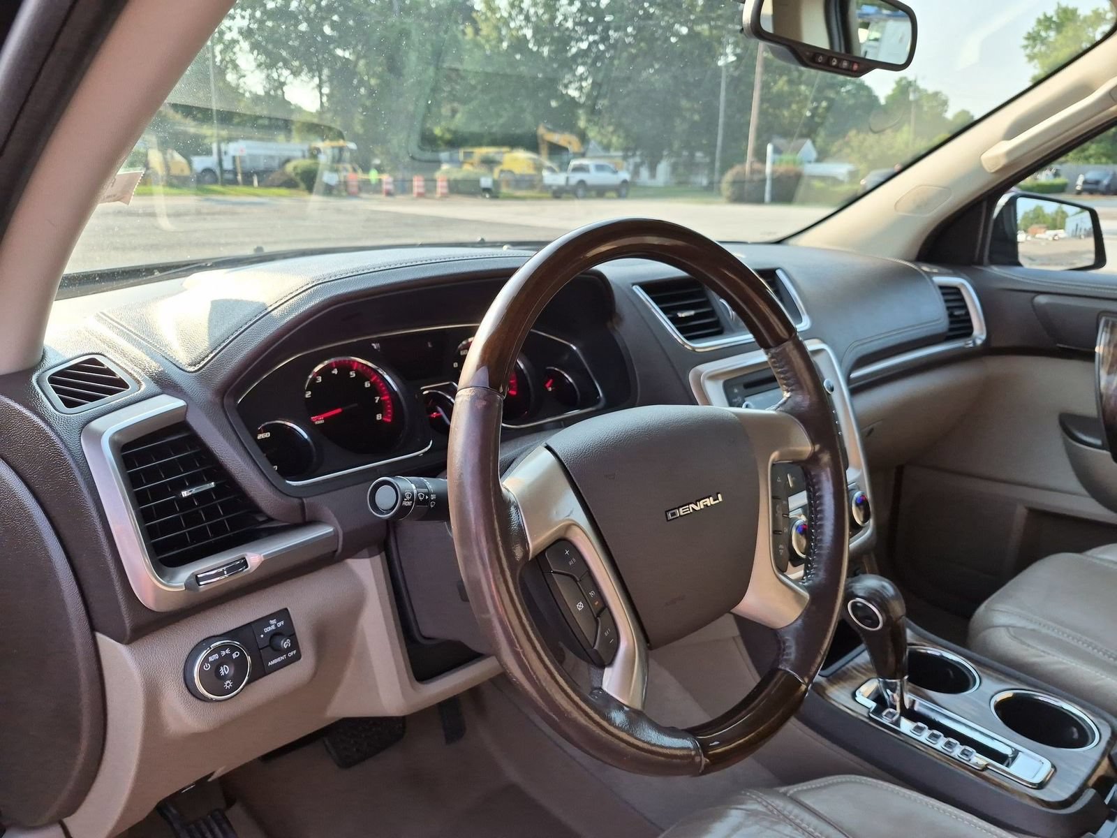 Certified 2014 GMC Acadia Denali AWD/4WD image 10